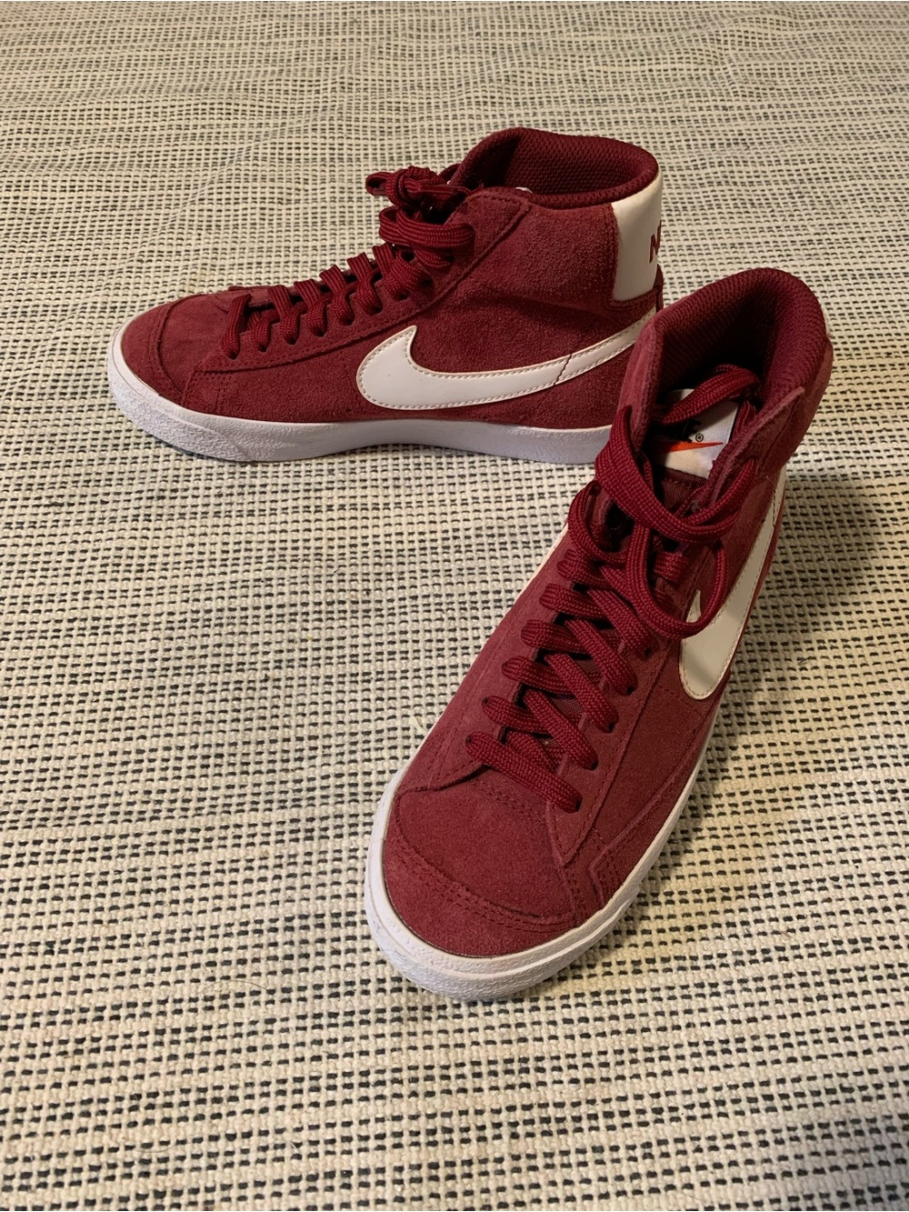 Women's Nike® suede Blazer mid vintage sneakers high top